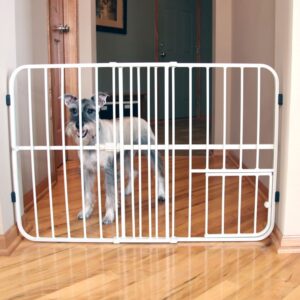Tuffy Expandable Gate with Small Pet Door